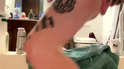 Snapshot of ishouldntbeonhereagain chatting on 02-22-25, 03:36 Daddy Master Master Daddy online show from 02-22-25, 03:36