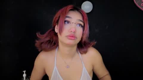 Snapshot of isisjones18 chatting on 09-26-25, 05:33 Isisjones18 online show from 09-26-25, 05:33