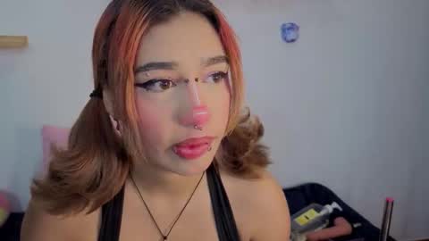 Snapshot of isisjones18 chatting on 11-02-25, 09:22 Isisjones18 online show from 11-02-25, 09:22