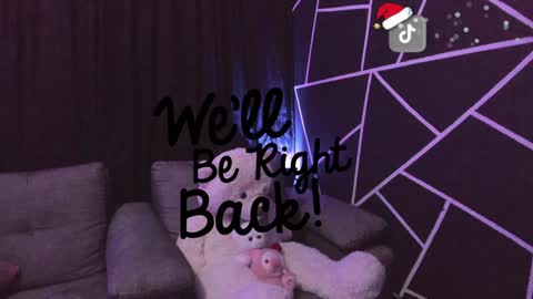 Snapshot of isiss_goddess chatting on 12-13-24, 10:45 Isis Independent model online show from 12-13-24, 10:45