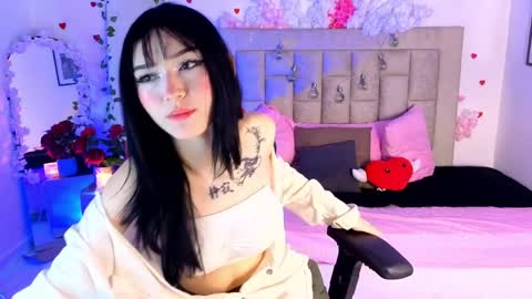 Isla Rosee18 online show from 04-16-26, 01:28