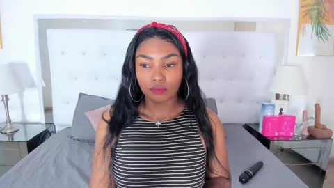 Vanessa online show from 04-14-26, 11:27