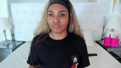 Vanessa online show from 05-14-26, 11:39
