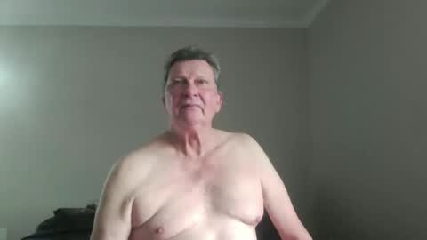 island625103 online show from 09-24-25, 06:55