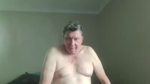 island625103 online show from 10-14-25, 05:47