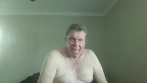 island625103 online show from 10-15-25, 06:41