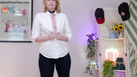 Lou  Peaches online show from 05-03-26, 02:12