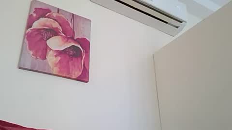 Snapshot of island_serena chatting on 10-03-25, 12:02 Sexy Serena online show from 10-03-25, 12:02