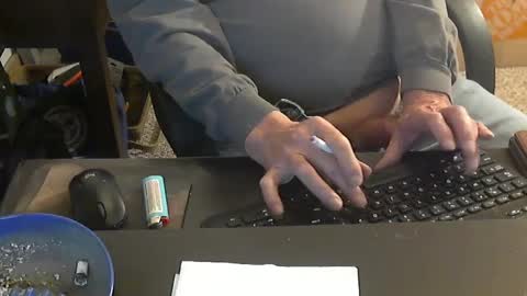 Snapshot of islandduke chatting on 01-08-25, 12:06 Duke online show from 01-08-25, 12:06