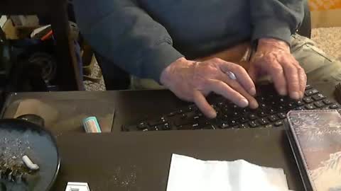 Snapshot of islandduke chatting on 01-21-25, 09:24 Duke online show from 01-21-25, 09:24