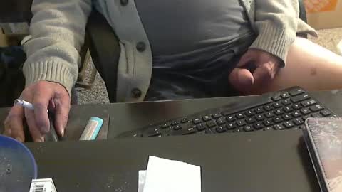 Snapshot of islandduke chatting on 01-29-25, 09:17 Duke online show from 01-29-25, 09:17