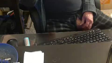 Snapshot of islandduke chatting on 01-31-25, 03:41 Duke online show from 01-31-25, 03:41