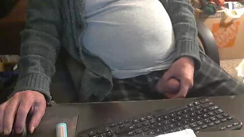 Snapshot of islandduke chatting on 03-09-25, 11:25 Duke online show from 03-09-25, 11:25