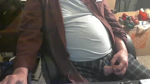 Snapshot of islandduke chatting on 09-18-25, 01:18 Duke online show from 09-18-25, 01:18