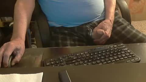 Snapshot of islandduke chatting on 11-15-25, 03:52 Duke online show from 11-15-25, 03:52