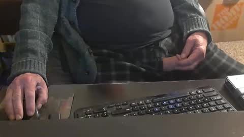 Snapshot of islandduke chatting on 12-14-25, 03:28 Duke online show from 12-14-25, 03:28