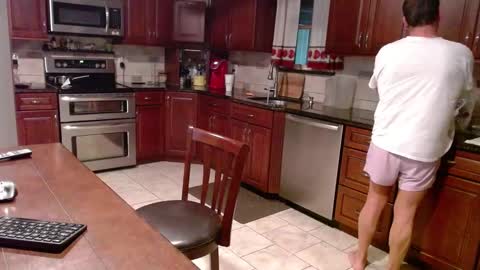 Jim online show from 09-10-25, 08:03