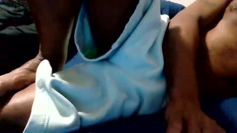 islandmaker online show from 10-17-25, 08:50