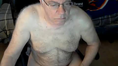 Snapshot of islesman22 chatting on 06-06-26, 09:58 islesman22 online show from 06-06-26, 09:58