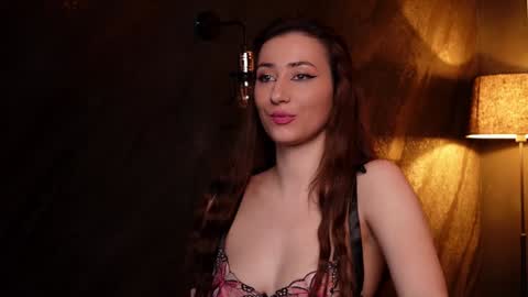 Snapshot of isoldebliss chatting on 02-05-25, 01:33 IsoldeBliss online show from 02-05-25, 01:33