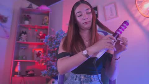 ISSA  online show from 02-26-26, 01:43