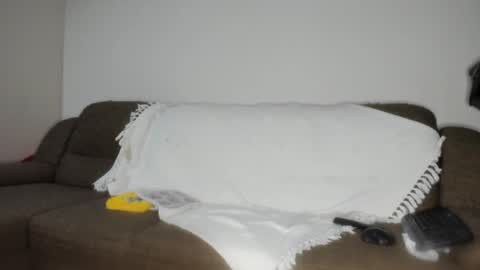 Snapshot of issabelle_69 chatting on 01-04-25, 10:38 Issabelle online show from 01-04-25, 10:38