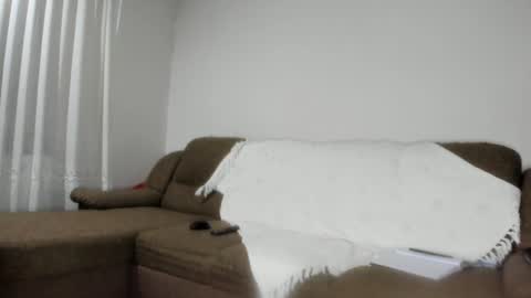 Snapshot of issabelle_69 chatting on 01-20-25, 08:41 Issabelle online show from 01-20-25, 08:41