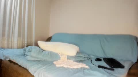 Snapshot of issabelle_69 chatting on 02-01-25, 09:21 Issabelle online show from 02-01-25, 09:21