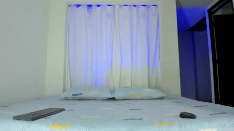 Isabella  online show from 04-13-26, 07:14