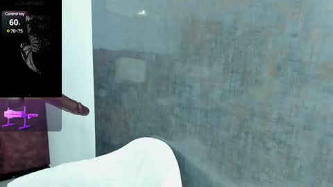 Snapshot of issys_milf chatting on 03-07-25, 06:00 ISSYS online show from 03-07-25, 06:00