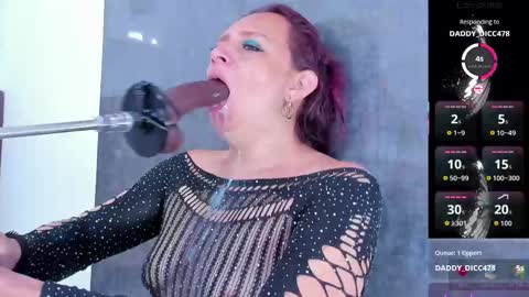 Snapshot of issys_milf chatting on 09-27-25, 11:48 ISSYS online show from 09-27-25, 11:48