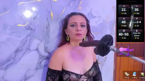 Snapshot of issys_milf chatting on 11-09-25, 04:11 ISSYS online show from 11-09-25, 04:11