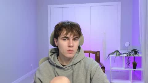 Maks online show from 01-02-25, 03:15