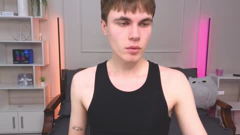 Maks online show from 01-19-25, 12:17