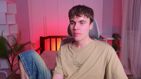 Maks online show from 01-31-25, 02:17