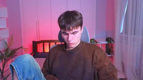 Maks online show from 02-04-25, 09:49