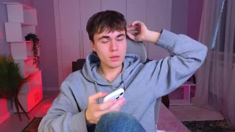 Maks online show from 02-09-25, 09:37