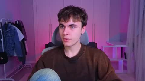 Maks online show from 02-13-25, 10:34