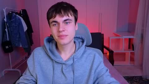 Maks online show from 02-14-25, 01:29