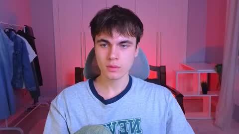 Maks online show from 02-26-25, 12:47