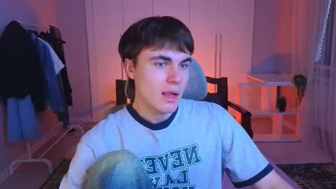 Maks online show from 03-03-25, 09:22