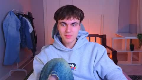 Maks online show from 03-11-25, 09:13