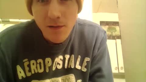Snapshot of italian_stallion_22 chatting on 11-30-25, 07:01 Italian stallion online show from 11-30-25, 07:01