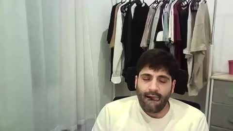 italianboybcn online show from 01-14-26, 06:57