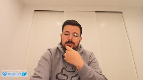 Snapshot of italianhorny2018 chatting on 01-12-26, 10:42 Gio online show from 01-12-26, 10:42
