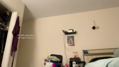 Snapshot of italiankittyx chatting on 06-23-26, 12:52 ItalianKitty online show from 06-23-26, 12:52