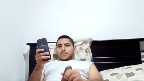 Snapshot of itboy04 chatting on 06-06-26, 05:56 itboy04 online show from 06-06-26, 05:56
