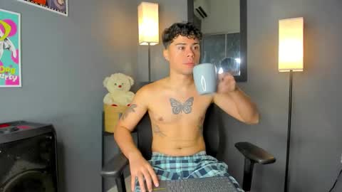 Ithan and Friends online show from 03-08-26, 01:04