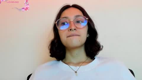 Snapshot of its__angelica_ chatting on 12-18-24, 07:19 Angelica online show from 12-18-24, 07:19