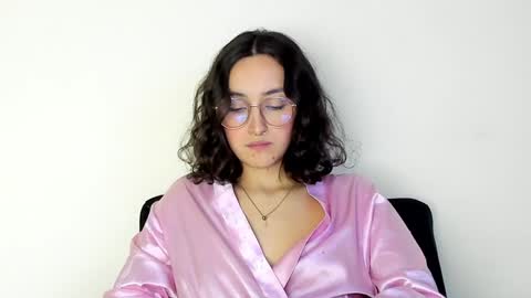 Snapshot of its__angelica_ chatting on 01-25-25, 10:07 Angelica online show from 01-25-25, 10:07